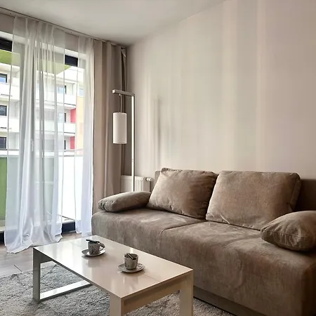 Nyska - Self Check-in 20h - Parking & Lift * Wroclaw