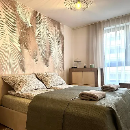 Nyska - Self Check-in 20h - Parking & Lift Apartment Wroclaw
