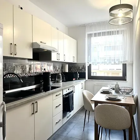 Nyska - Self Check-in 20h - Parking & Lift *