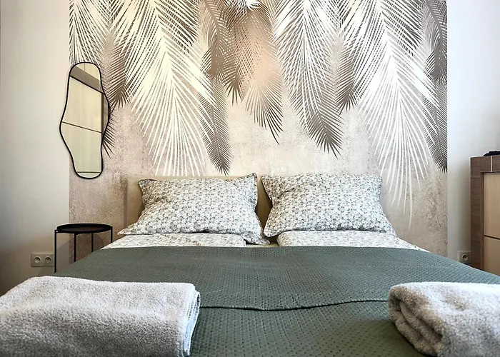 Nyska - Self Check-in 20h - Parking & Lift Apartment *